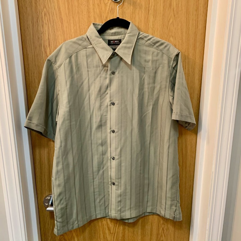 Axcess (Claiborne) Button Down Casual SS Shirt L